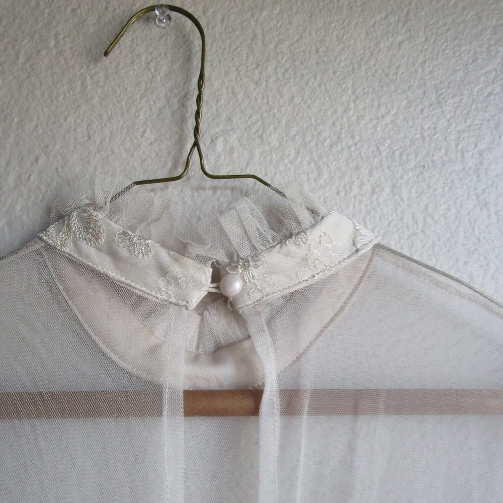 Like New Ivory Lace Cottagecore Dress - Picture 4 of 7
